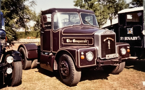 Scammell lorries colour - ,