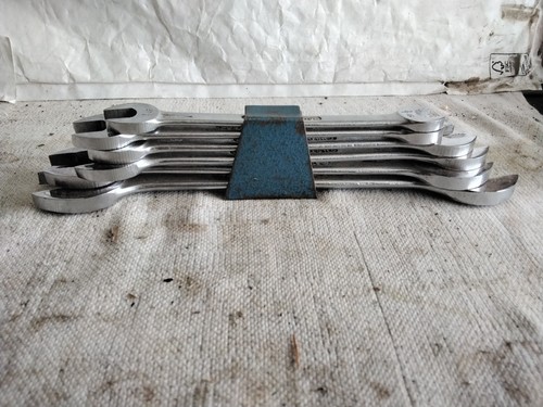 Spanner set to - af,
