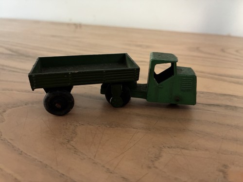 Dinky toy three - three, wheel