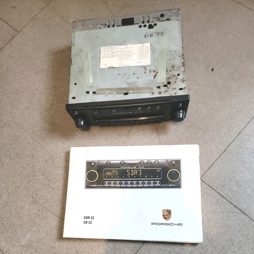 Porsche cassette radio - cr-22,