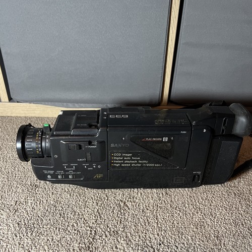 Sanyo vision 8mm camcorder - sanyo,