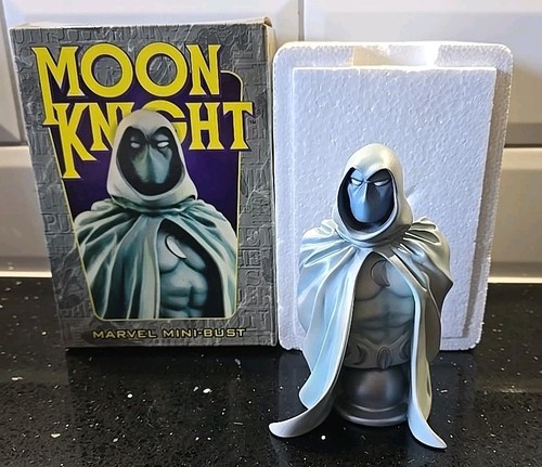 Marvel bowen designs moon - marvel,