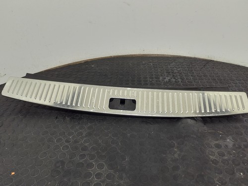 Jaguar trim panel 2011 - jaguar,