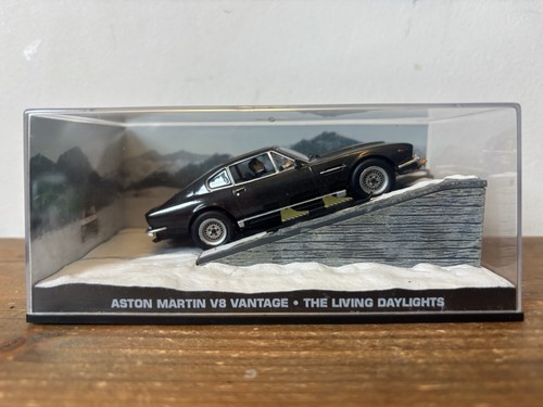Aston martin vantage 14 - aston, v8