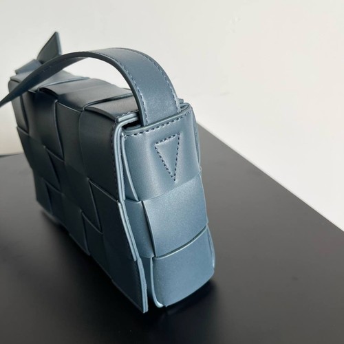 Bottega veneta cassette - bottega,