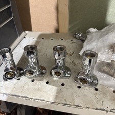 ARMITAGE SHANKS 1/2" x 15mm Polished Chrome Plated Female  Bib Tap Mount B1687AA