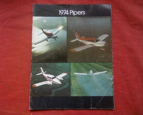 1974 piper light aircraft - piper,