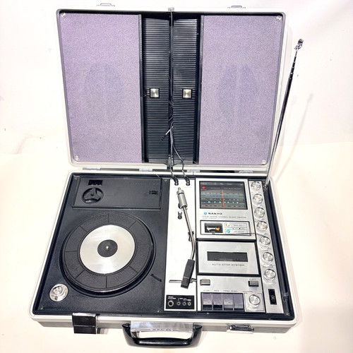 Sanyo portable stereo music - portable,