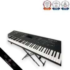 Yamaha MOTIF XF7 Synthesizer