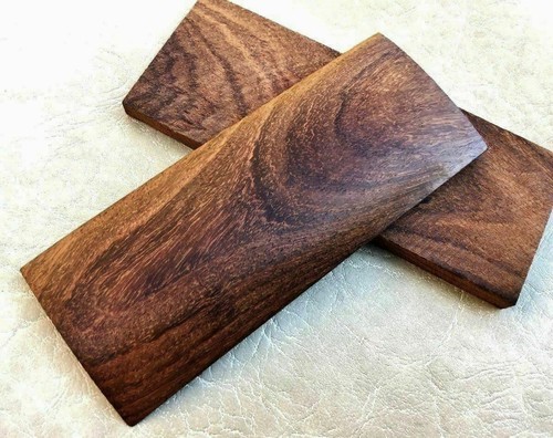 Pair rose wood scales - of,
