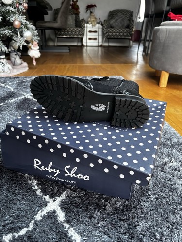Sante ruby shoo - shoo, boots.