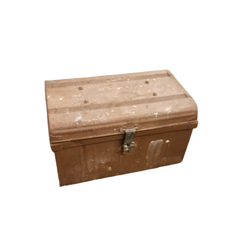 Vintage metal trunk antique - vintage,