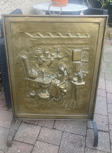 Antique fire guard - guard,, place