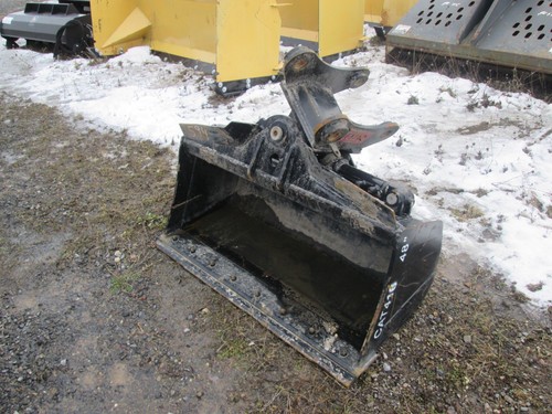 New hydraulic tilt - new, ditch