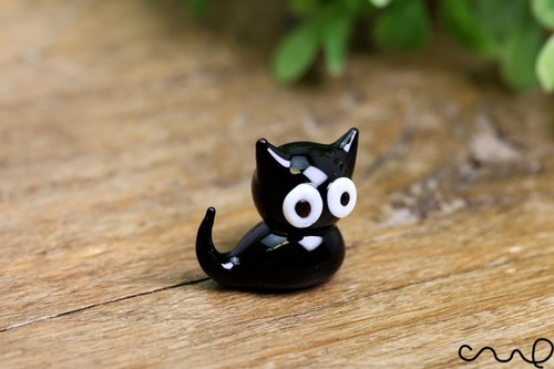 Small black glass - small,