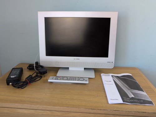 Toshiba stasia 12v 17 - , 17"