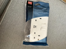 MK Integrated USB Double