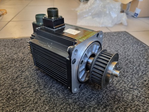 Servo motor yaskawa - ac,