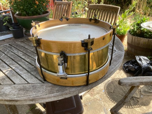 Vintage snare drum - a, f
