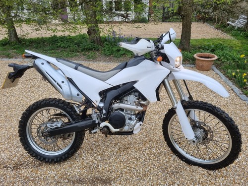 Yamaha wr250r 2010 - yamaha,