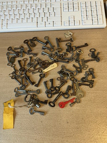 Vintage keys - vintage,