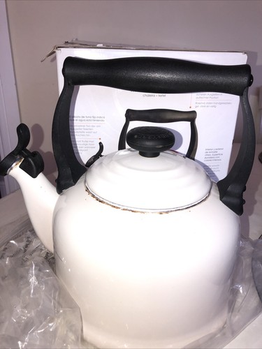 Creuset kettle meringue - creuset, kettle,meringue
