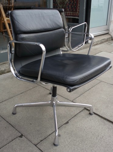 Vitra 208 black leather - 208,