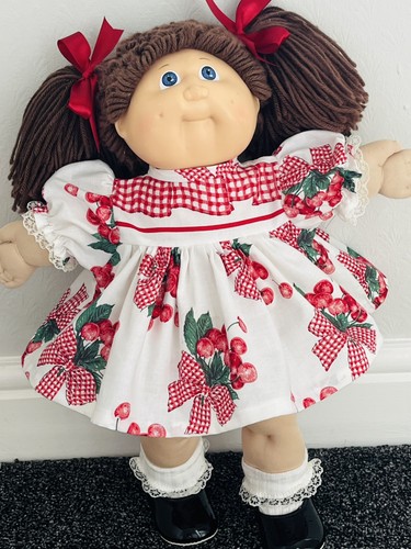 Cabbage patch dolls - cabbage, clothes