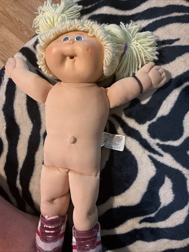 Cabbage patch kids baby doll - patch,