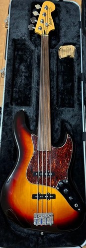 Vintage fretless bass - fretless,