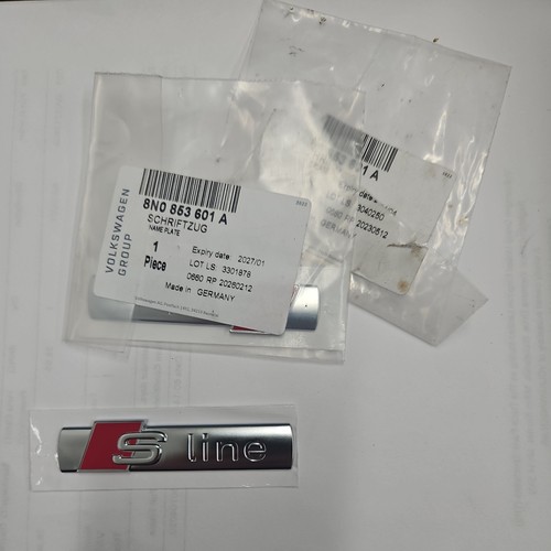 Line badge wing audi - line,