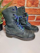 Women's Dr Martens Airwair