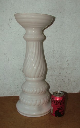 Large vintage white ceramic - large,