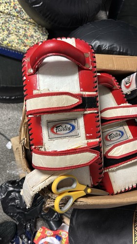 Fairtex curved leather - fairtex,