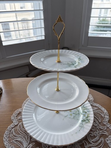 Vintage tier cake - vintage, stand