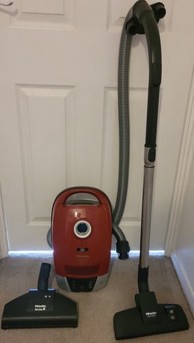 Miele compact cat - compact,