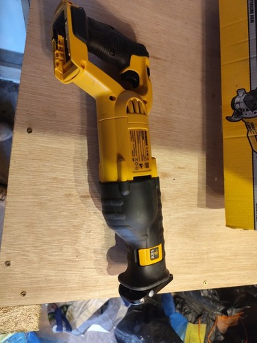 Dewalt dcs380n 18v - 18v, xr