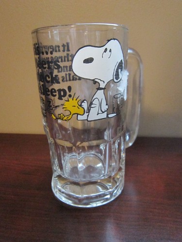 Snoopy woodstock root beer - snoopy,