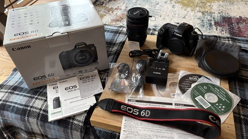 Canon eos with hand grip - canon,