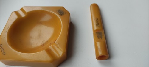 Rare vintage bakelite ashtray - rare,
