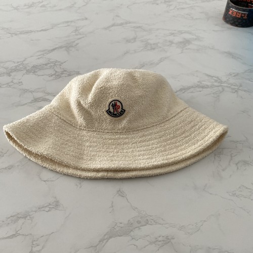 Moncler bucket cream - moncler,