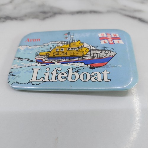 Rnli lifeboat arun n l - arun,