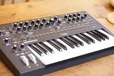 Moog Messenger - Monophonic - Analogue Synthesizer - Monosynth - Wavefolder