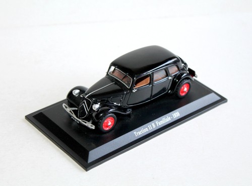 Citroen traction family - 11,