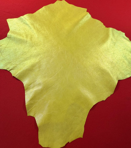Pearled iridescent yellow - pearled,