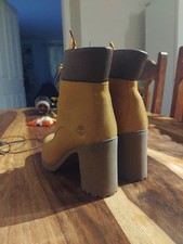 Timberland Lady's Boots Worn