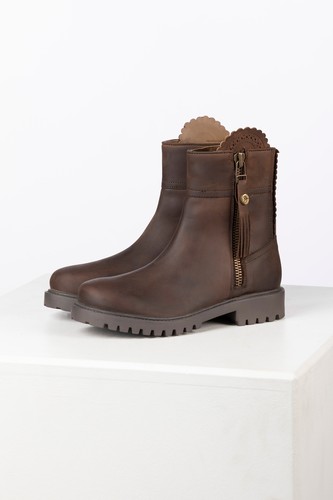 Ladies short leather boots - leather,
