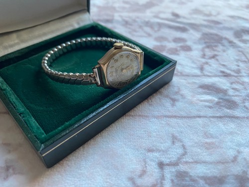 Benson vintage 1956 9ct - vintage,