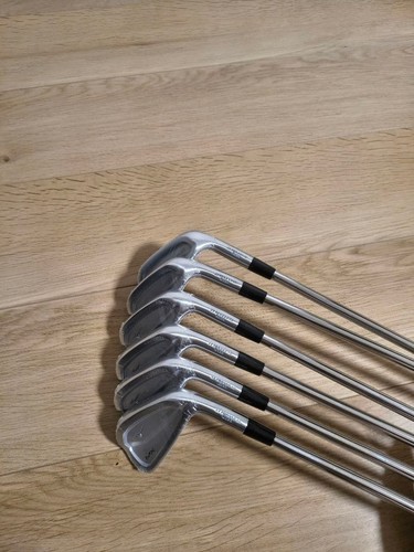 Mizuno forged iron set pw - mizuno,