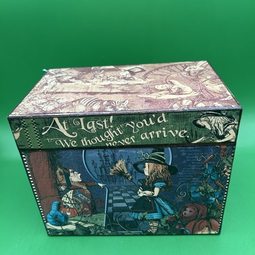 Handmade alice wonderland - in,